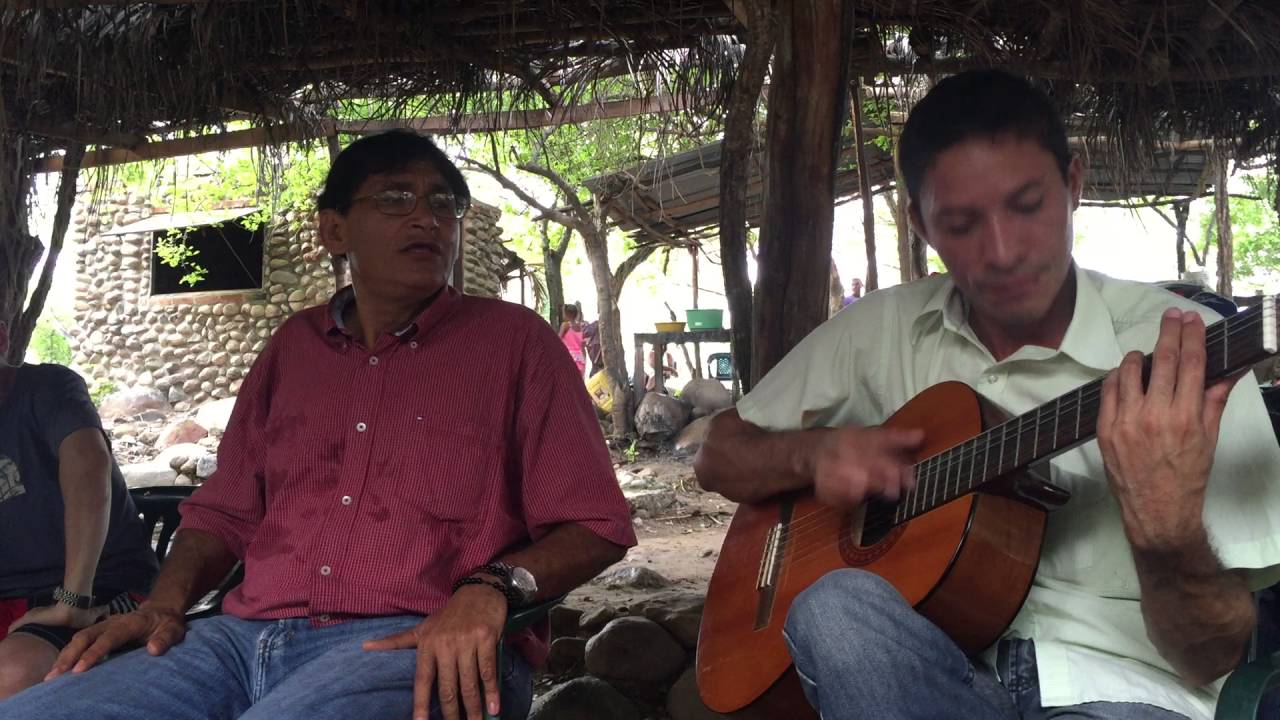 Una Aventura Mas (Guitarra) - Luis Egurrola