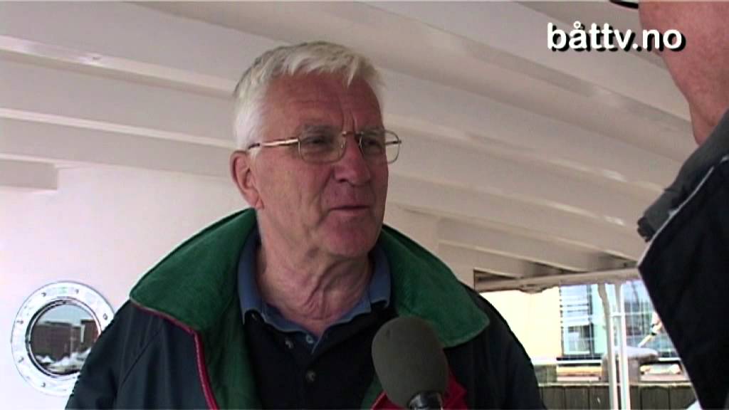 Båttv besøker Trygve Hegnar