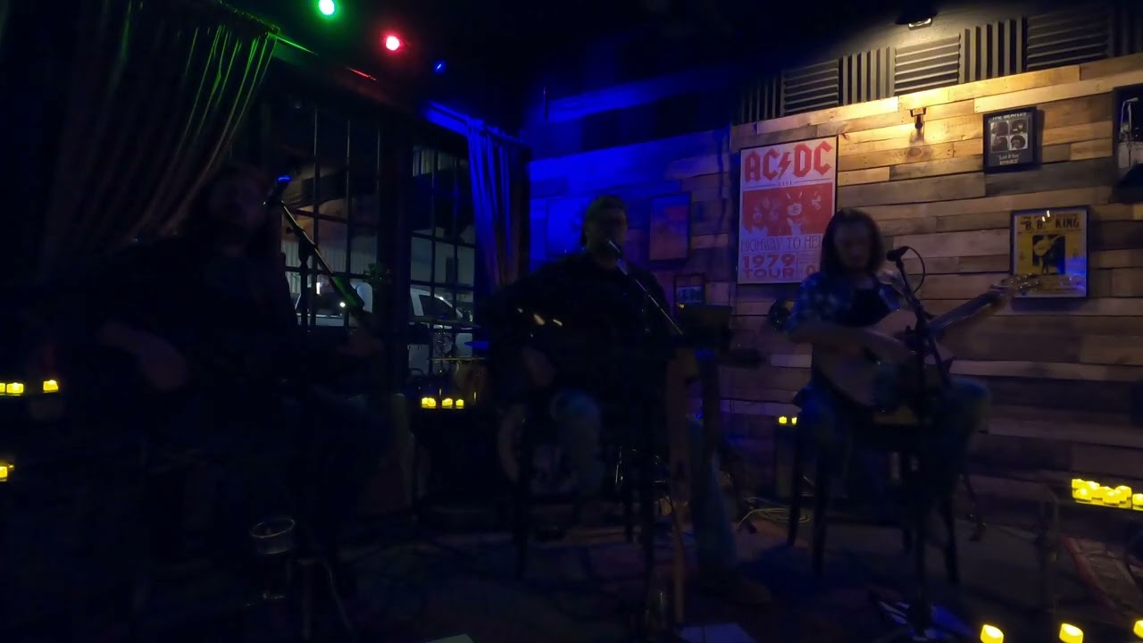 Twisted Oak Trio - Black