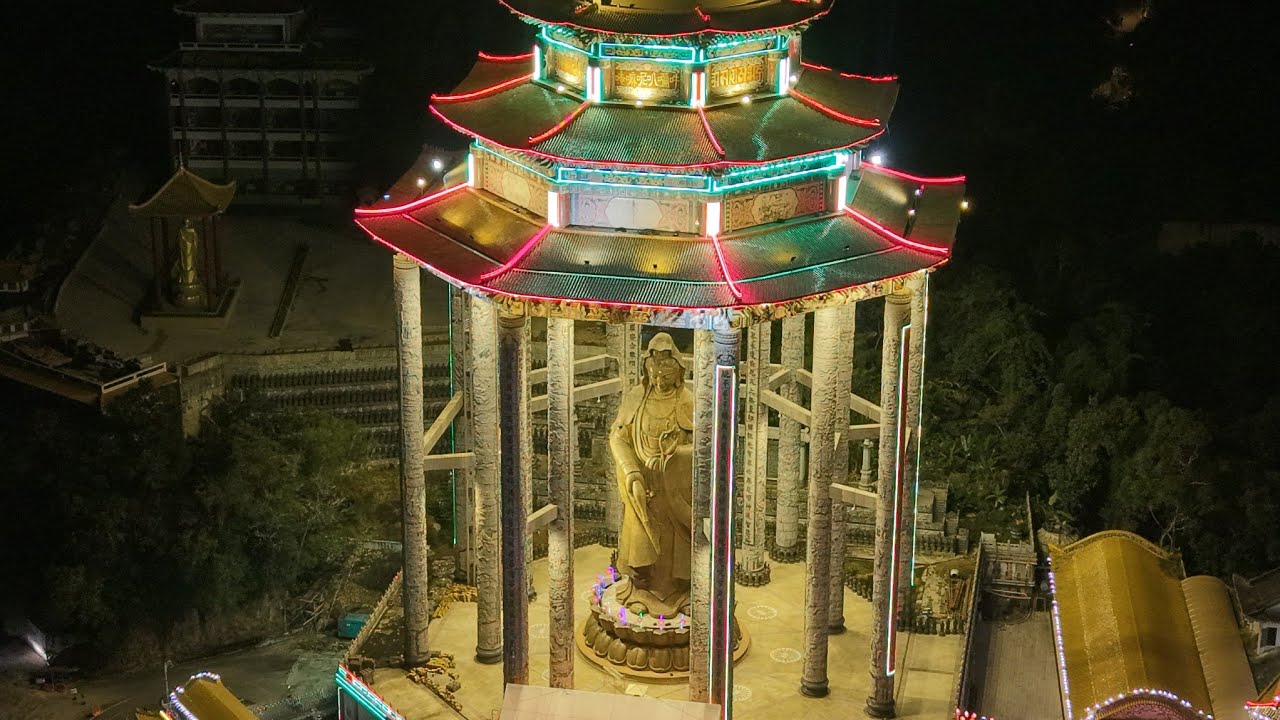 Kek Lok Si Temple  / DJI Air3s