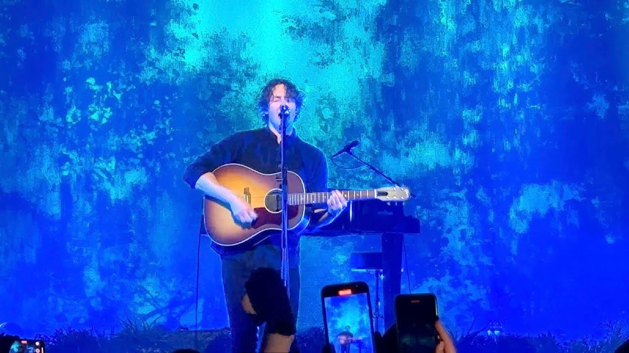 Dean Lewis - Waves (Live at London Roundhouse 26/03/2023)
