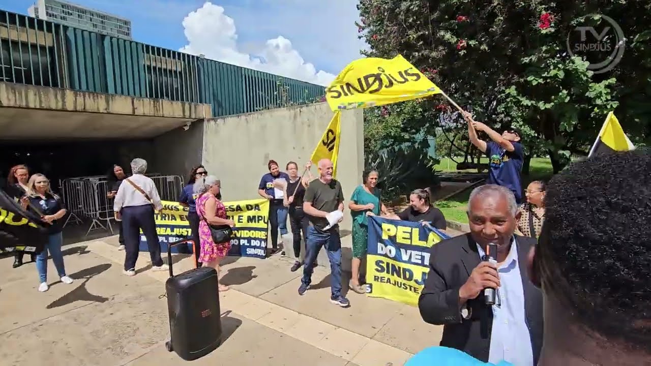 SINDJUS realiza ato na Câmara pela derrubada do Veto 45 e aprovação do PL 512O