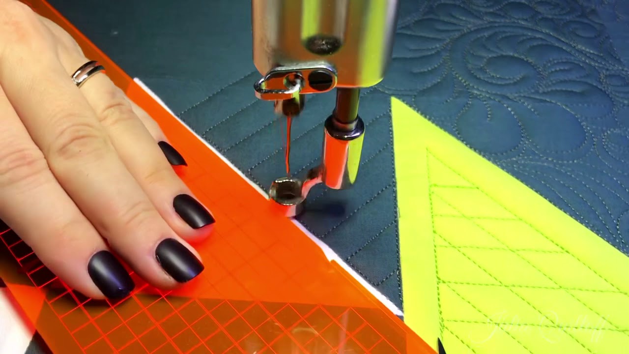 Freemotion Doodle quilting on a Longarm machine