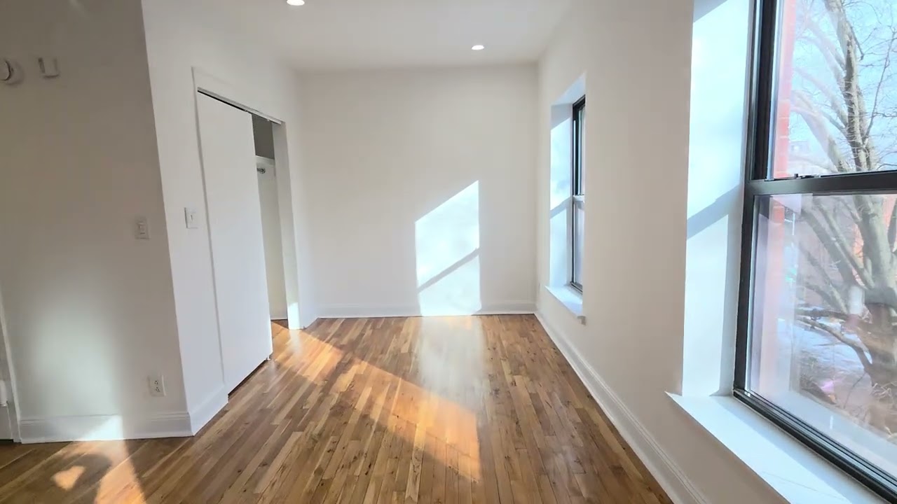 127 Lafayette Ave #4A, Brooklyn N.Y. 11217