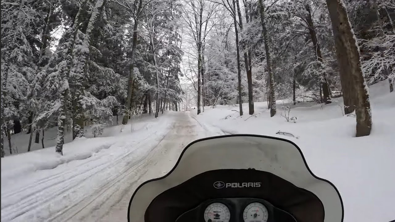 Deerfield snow trails #polaris #snowmobile #polarissnowmobile #snow #winter #trailriding 