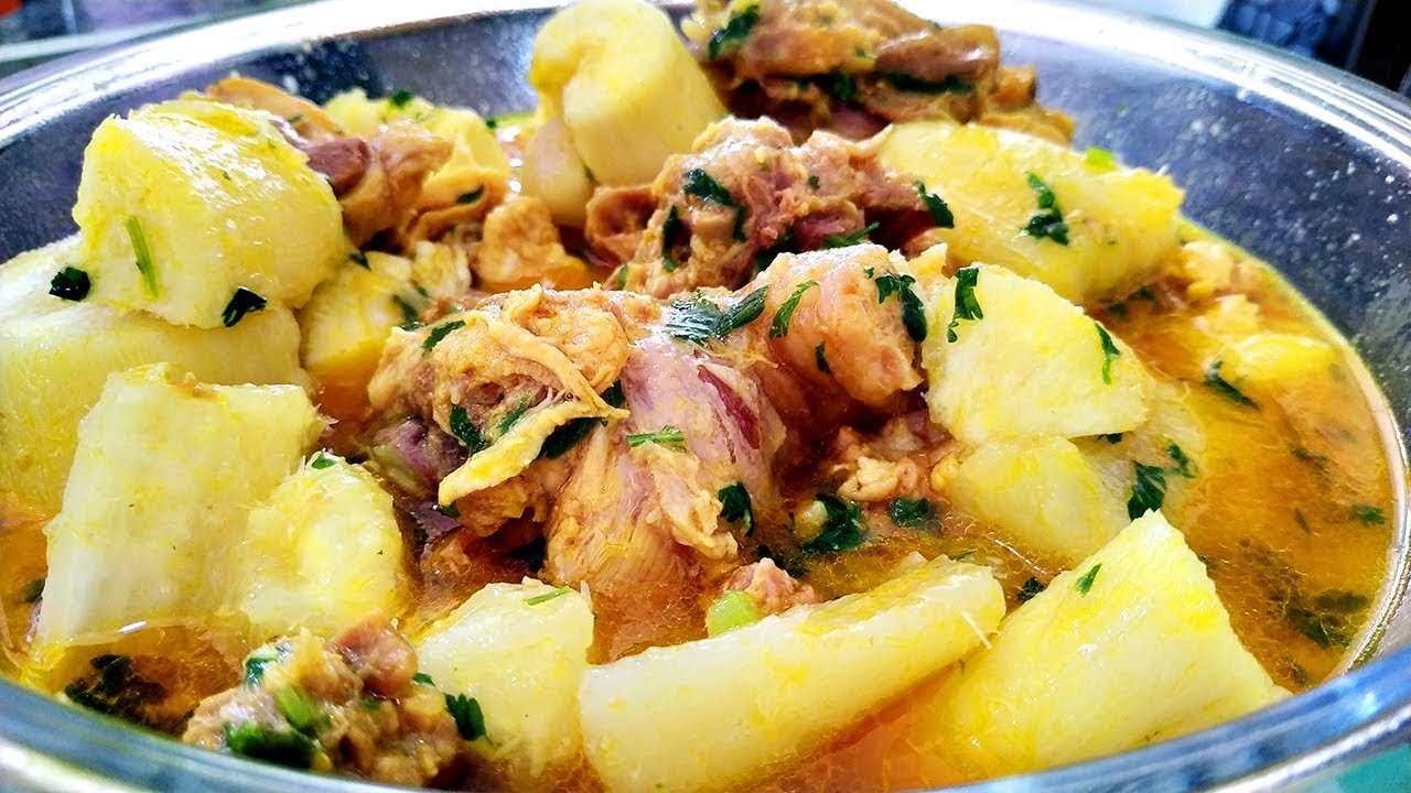 Galinha Caipira com Mandioca (Macacheira)