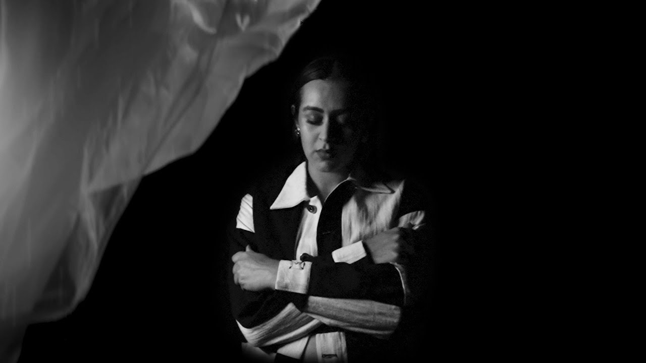 Duur - Kamakshi Khanna & 