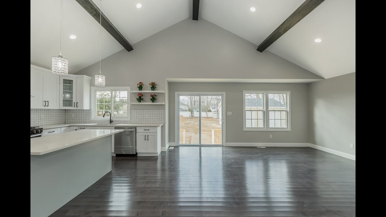 Long Island Real Estate For Sale - Video Tour of 52 Macon Ave, Sayville, NY