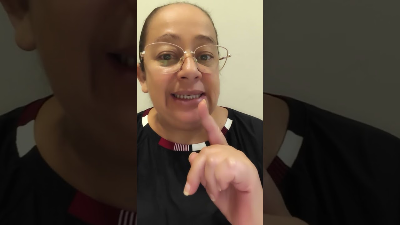 Tenha muito cuidado com uma mulher de cabelo encaixado 
