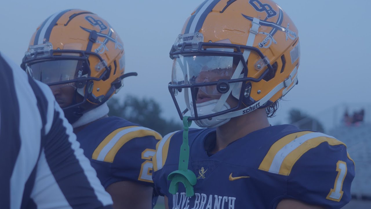 Olive Branch (MS)  Runs for 500+ Yards against ECS (TN)!!!! BREAKS SCHOOL RECORD!! 🔥👀