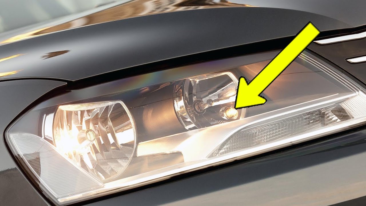 TUTORIAL: Cum schimbi / inlocuiesti Bec Pozitie Far VW Passat B7 (2012-2016) in 5 pasi simpli