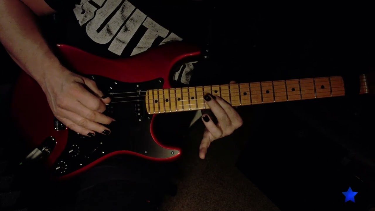 Fender American Ultra II Stratocaster HSS Maple Test 2