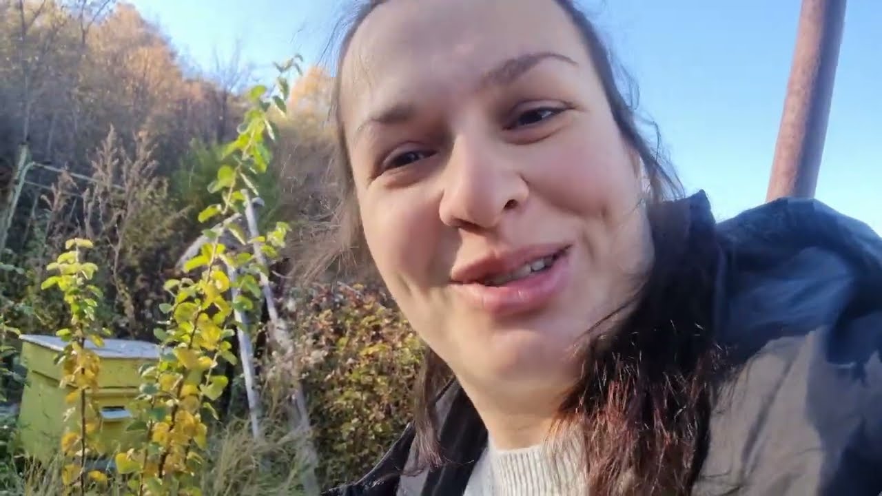 Зазимяване на градината 🧑‍🌾, рецепта за кекс 🥧 и  изненада 🤭 за вас | Живот на село с Дидо и Кали