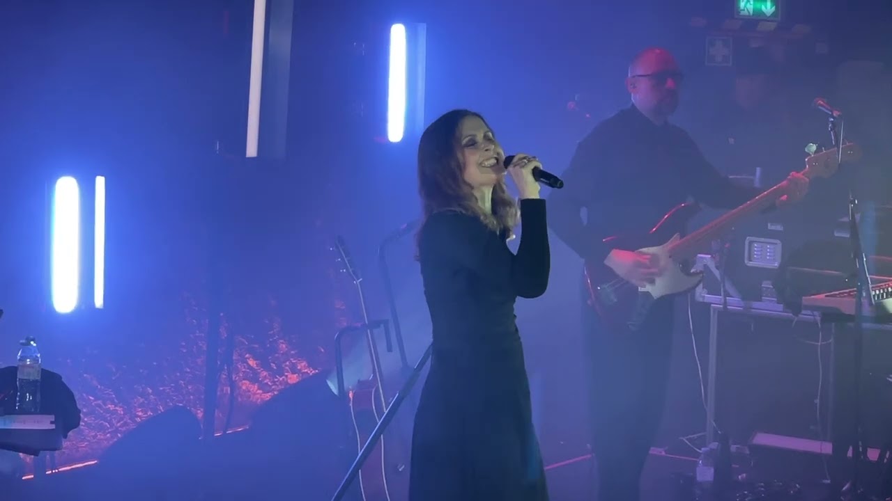Alison Moyet „ Whispering Your Name  “  Key Tour 03.04.25 Germany Hamburg Große Freiheit 36