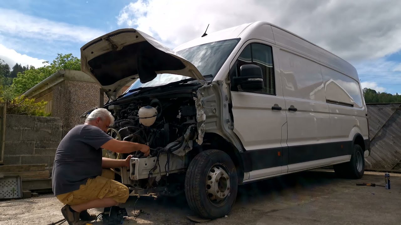 Переоборудование кемпера MAN TGE / VW Crafter SY SZ в кемпер-вэн — ремонт кузова, часть 2