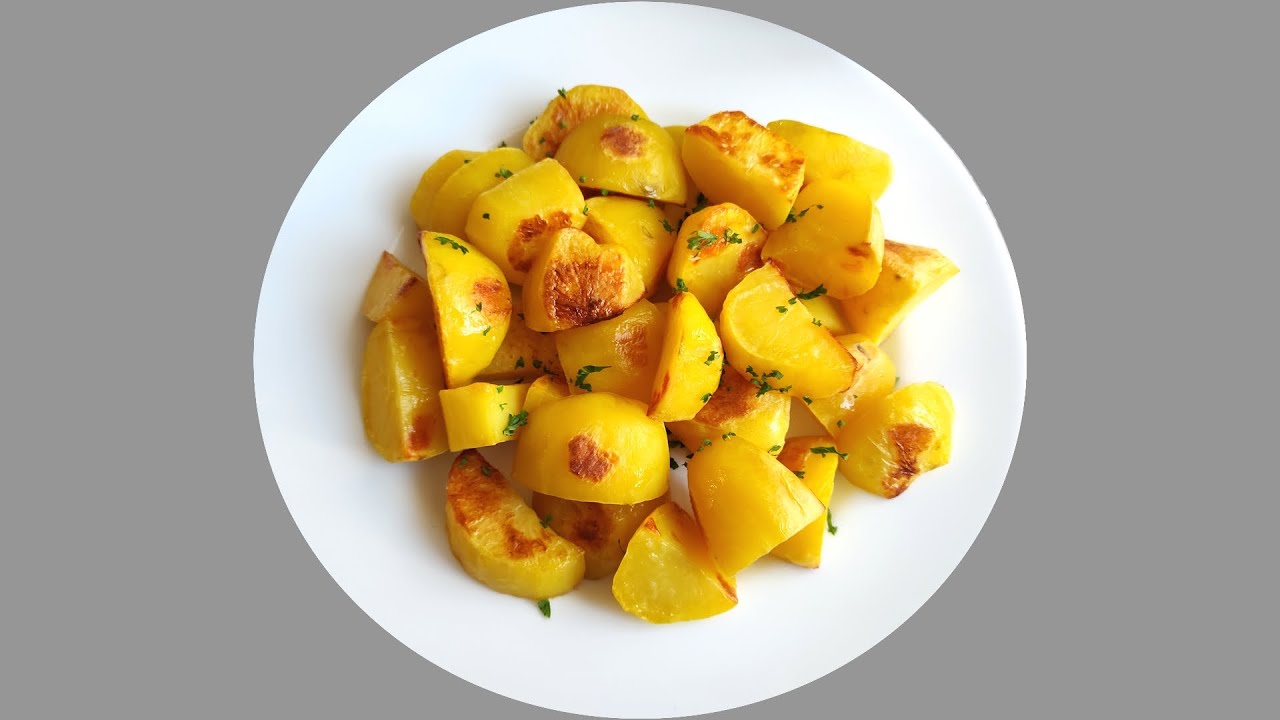Př&iacute;lohov&eacute; brambory pečen&eacute; v troubě recept