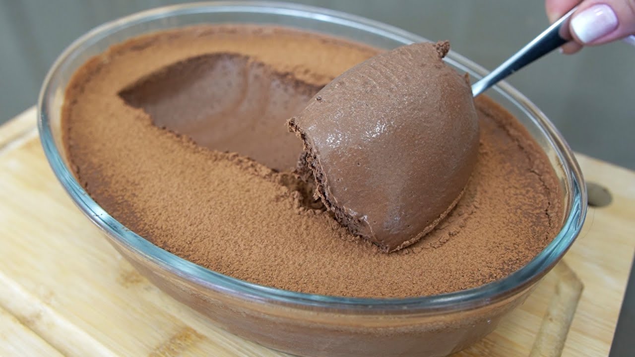 SURPREENDENTE! FIZ EM 5 MINUTOS ESSA MOUSSE DE CHOCOLATE CREMOSONA E SUPER FÁCIL! - Isamara Amâncio