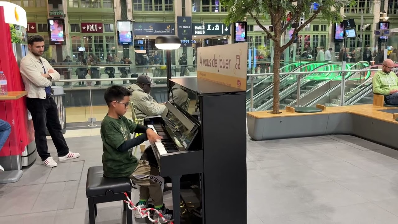 2025.06.06 Ten Year Kid Plays Piano in Paris Gare de Lyon Train Station 🎹🇫🇷