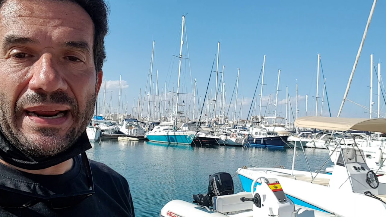 Os presentamos el nuevo catamarán sin licencia, para 6 personas, en Torrevieja