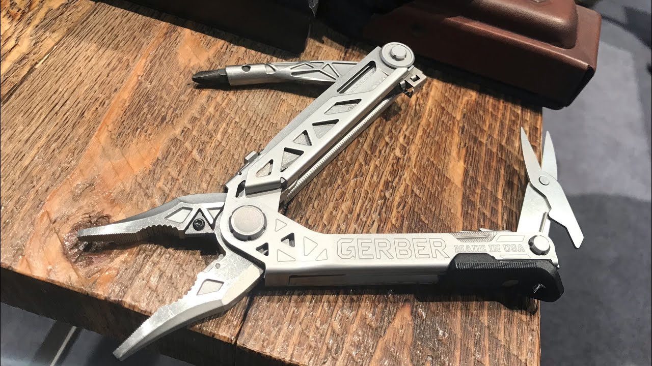 Updated Gerber Center-Drive PLUS: Added some Scissors  & SWEET Leather Sheath