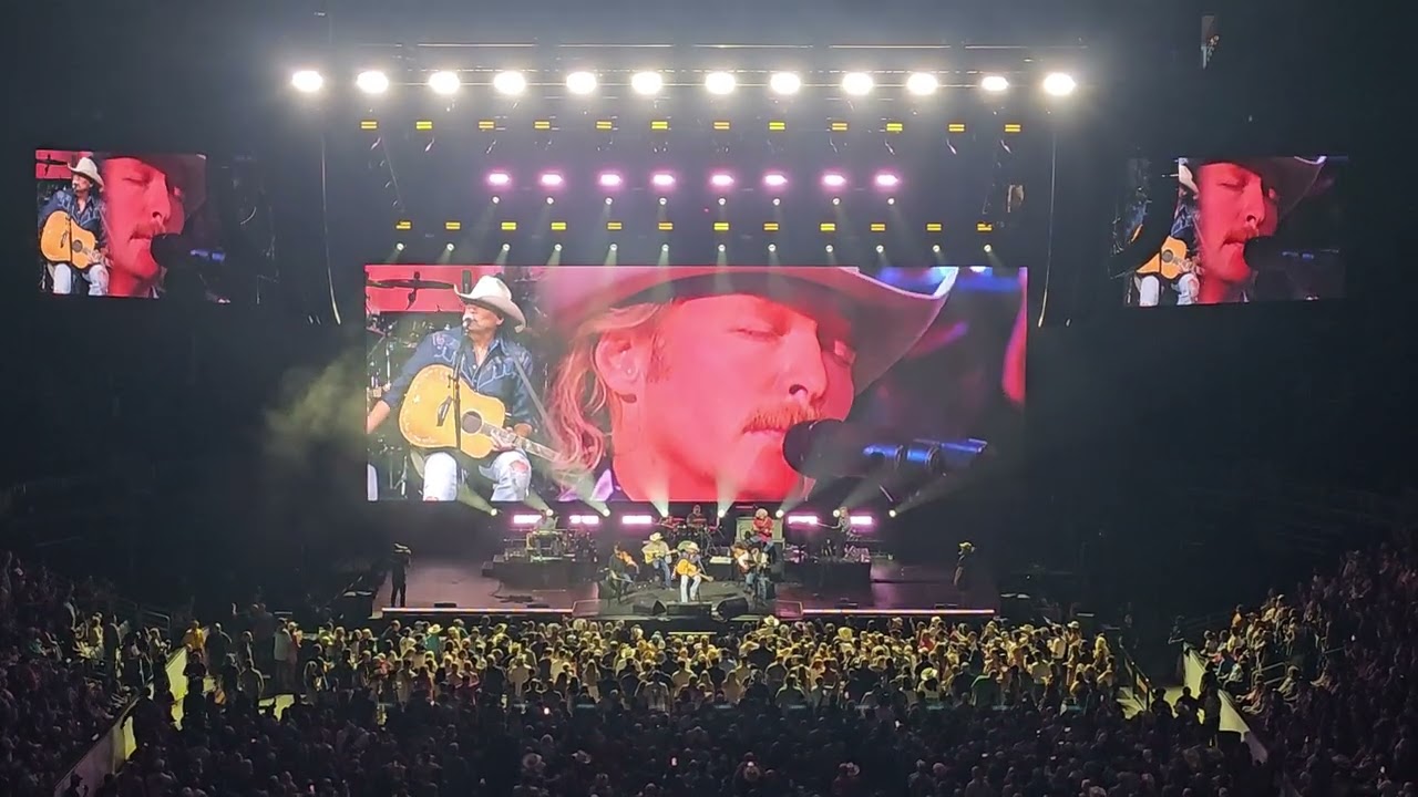 Alan Jackson concert live at TD Garden August 2, 2024