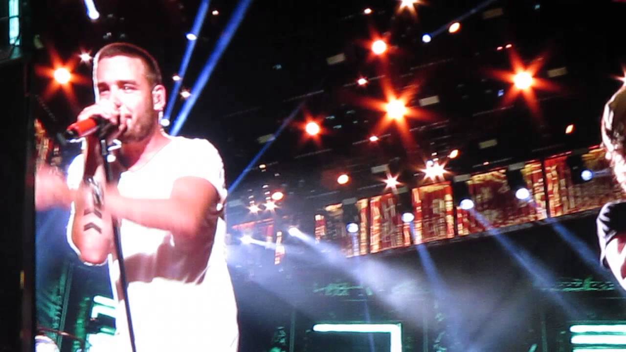 Right Now - One Direction (MetLife Stadium 8/4/2014)
