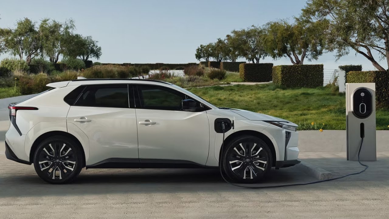 2026 Toyota bZ | Woodland