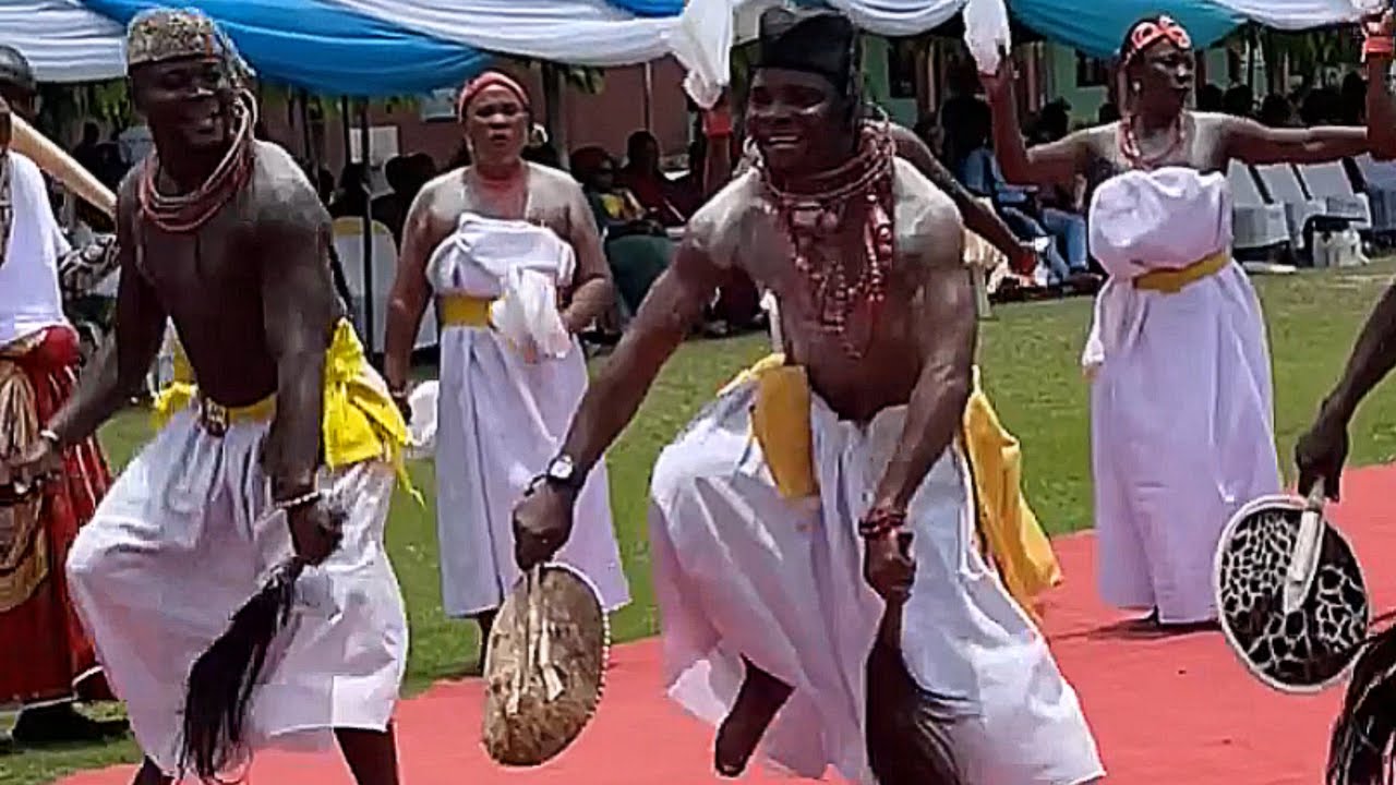 GRAND RECEPTION OF THE OVIE OF UVWIE HRM EMMANUEL SIDESO ABE 1 BY UNUEVWORO OF UGBOROKE & HIS PEOPLE