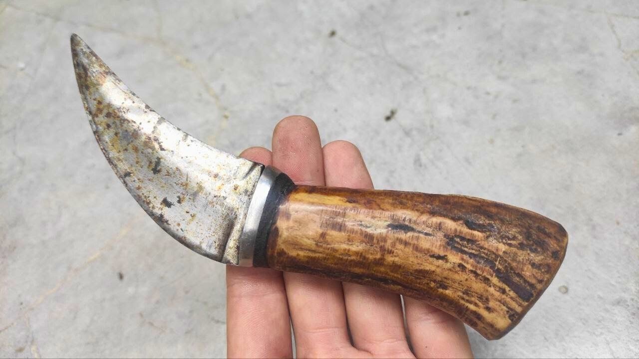 Rusty Knife Restoration &ndash; Amazing Transformation!