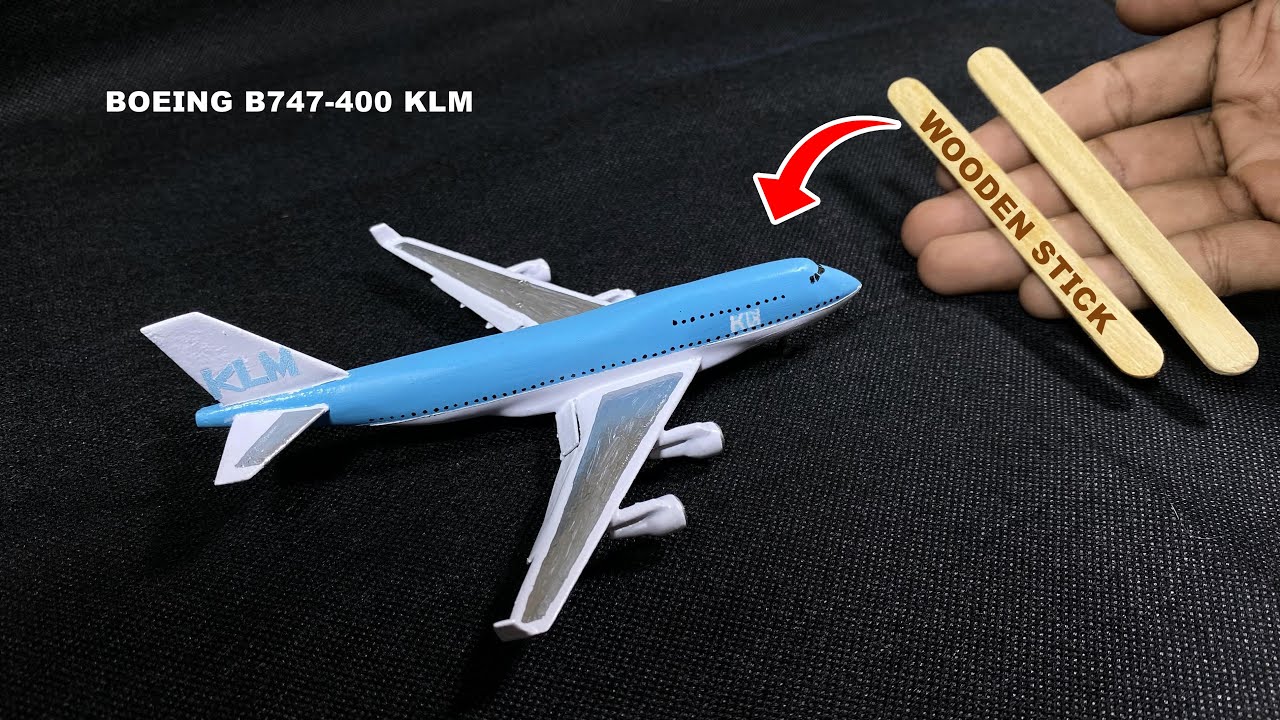 Build model airplane Boeing 747-400 KLM from wooden sticks