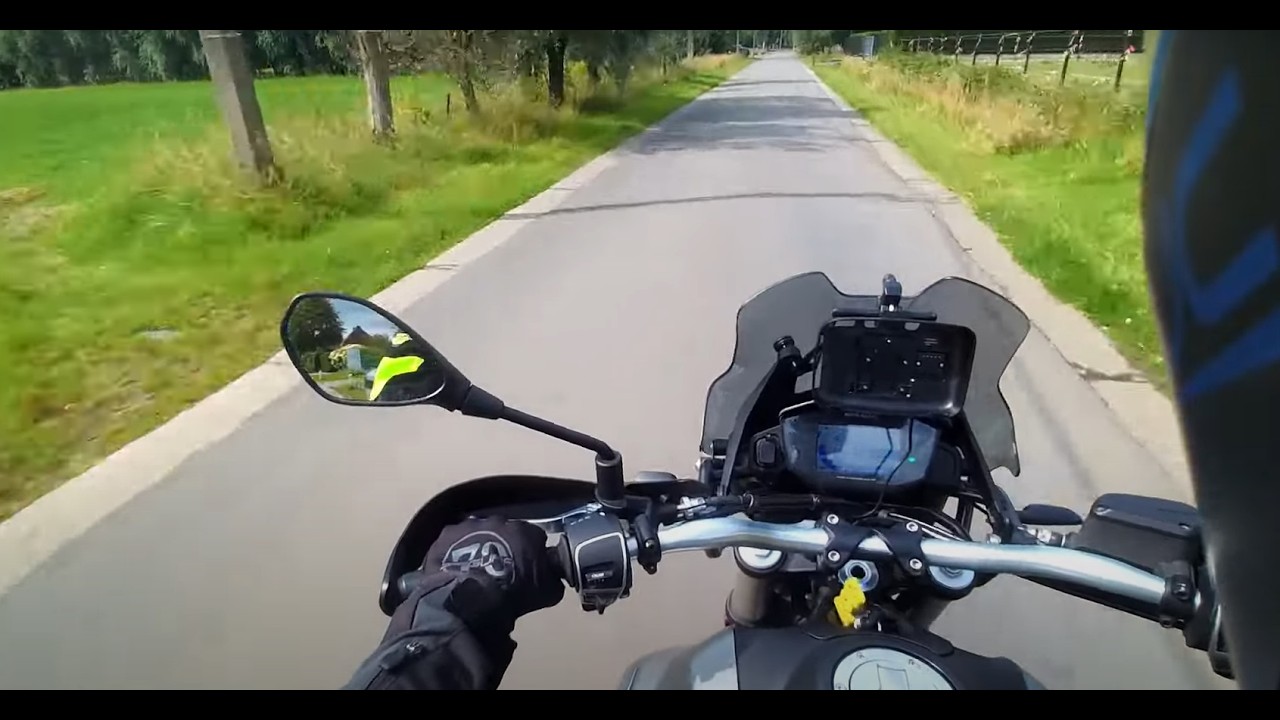 Finding some new roads! - Moto Guzzi V85TT - POV