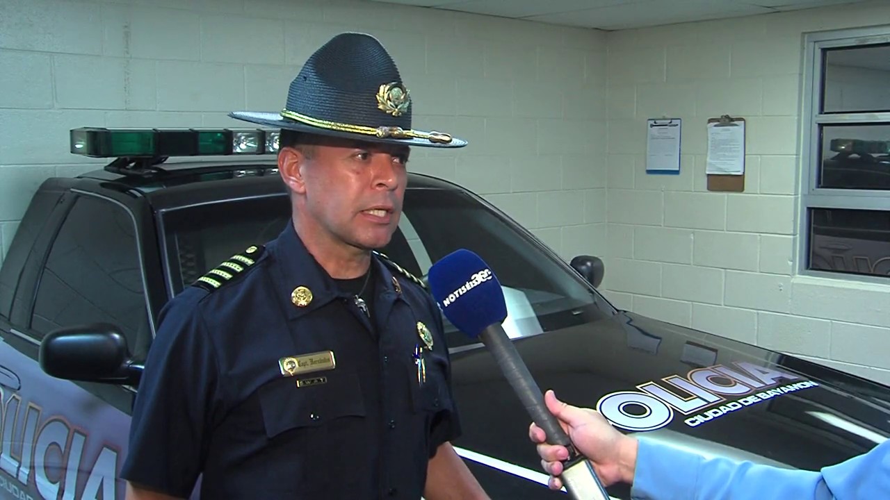 Policías municipales en Bayamón reciben adiestramiento utilizando tecnología virtual