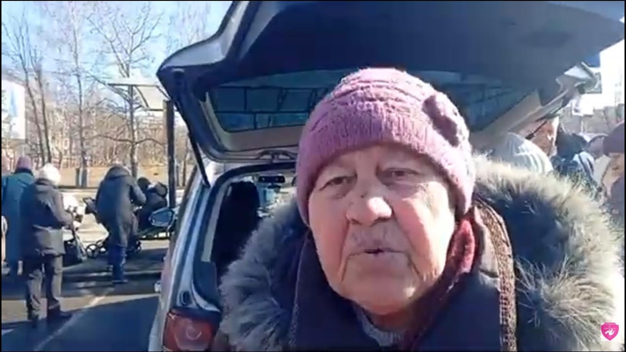 02.03.2026р. Роздача хліба пенсіонера. Раїса & Микола Мисюкевич. Село Карпилівка, Рокитне. Відвага.