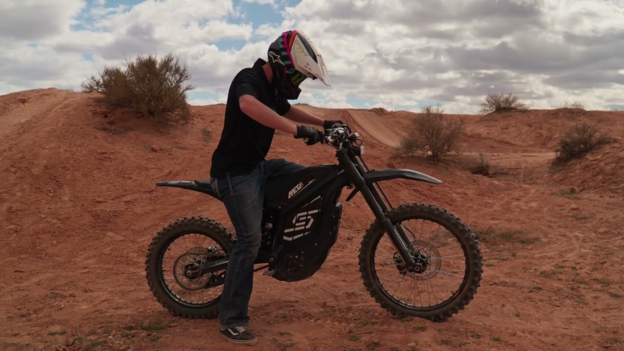 This Electric Dirt Bike Might Replace Gas Bikes… SM01 META🤯