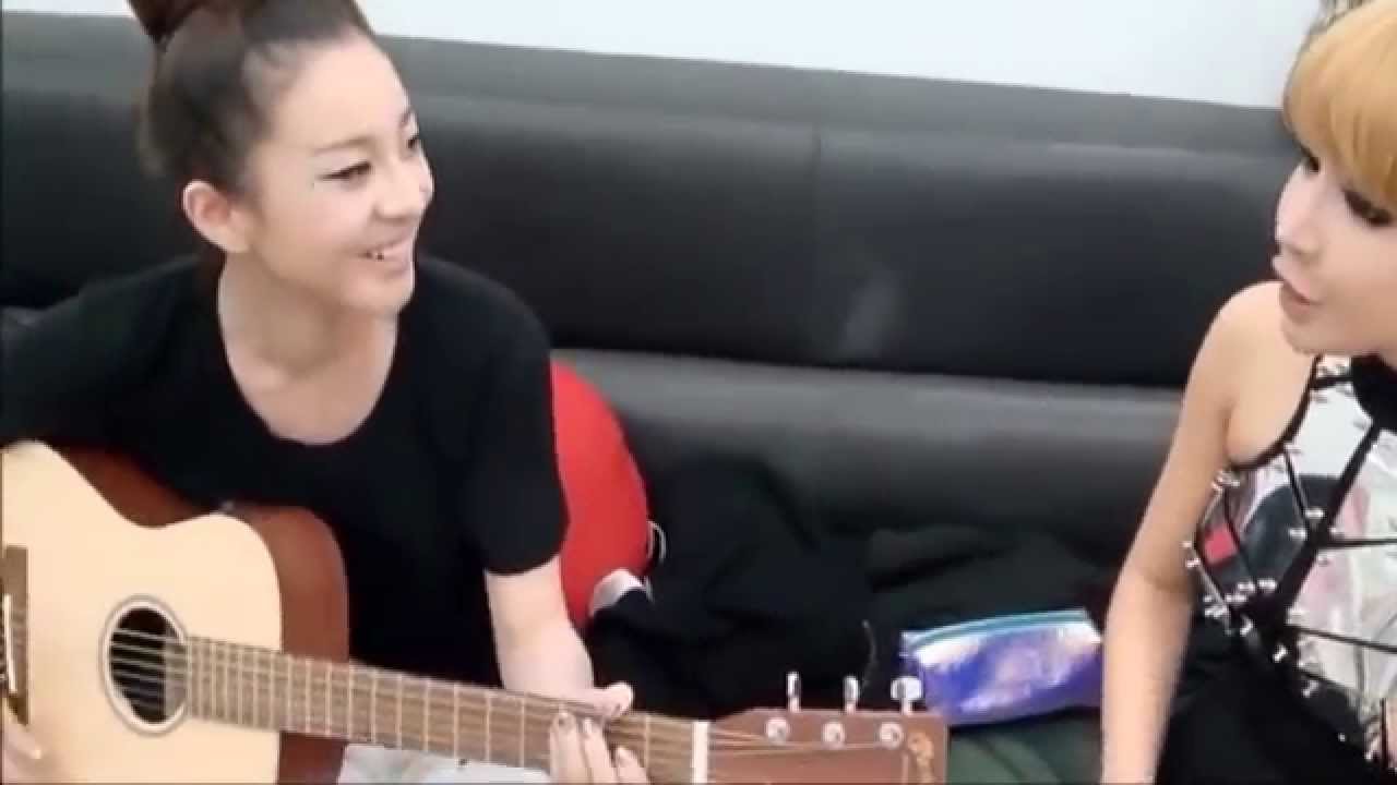 Daragon .✿. G-Dragon is the reason Dara Smile .✿.