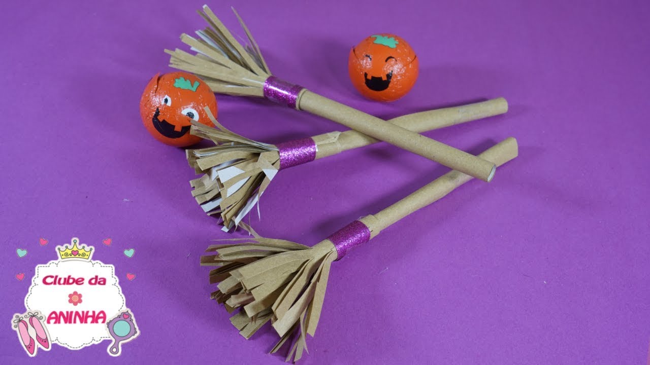 DIY Vassoura de bruxa feita com papel -  Halloween no Clube da Aninha