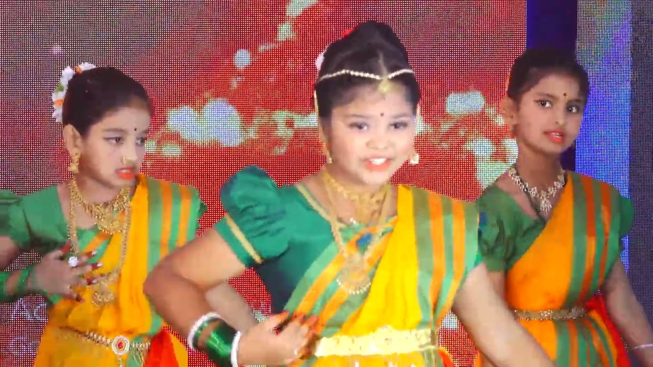 GUTTA KINDA GUMPU CHETLA KINDA SONG BY  [ 4 EXL 1 ]