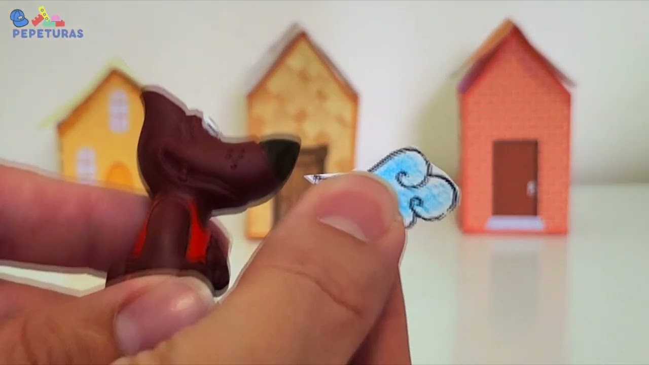 OS 3 PORQUINHOS - CONTAMOS A HISTÓRIA DOS 3 PORQUINHOS - THE THREE LITTLE PIGS