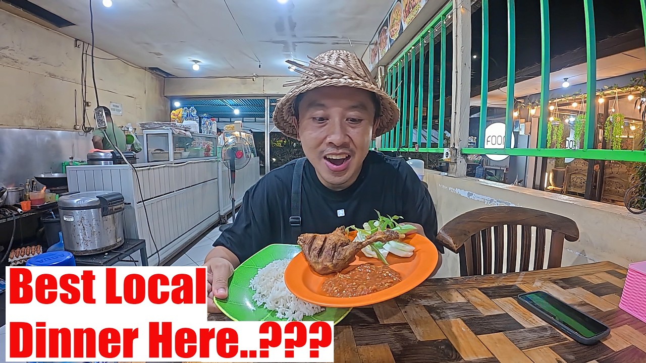 Tanjung Benoa Walk At Night Led To This Warung... Will You Have Dinner Here.???