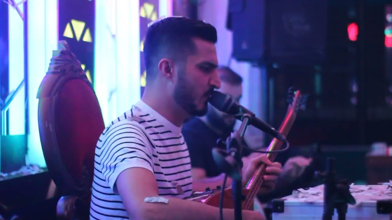 Uğurcan - Bombalanmış Şehir Gibiyim 