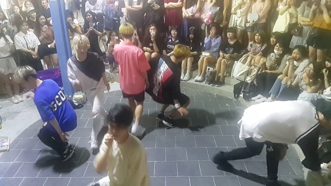[MAXXAM 맥스] @Abracadabra@ 커버안무 홍대댄스버스킹 20170714금 [Korean Hongdae Kpop Dance Busking]