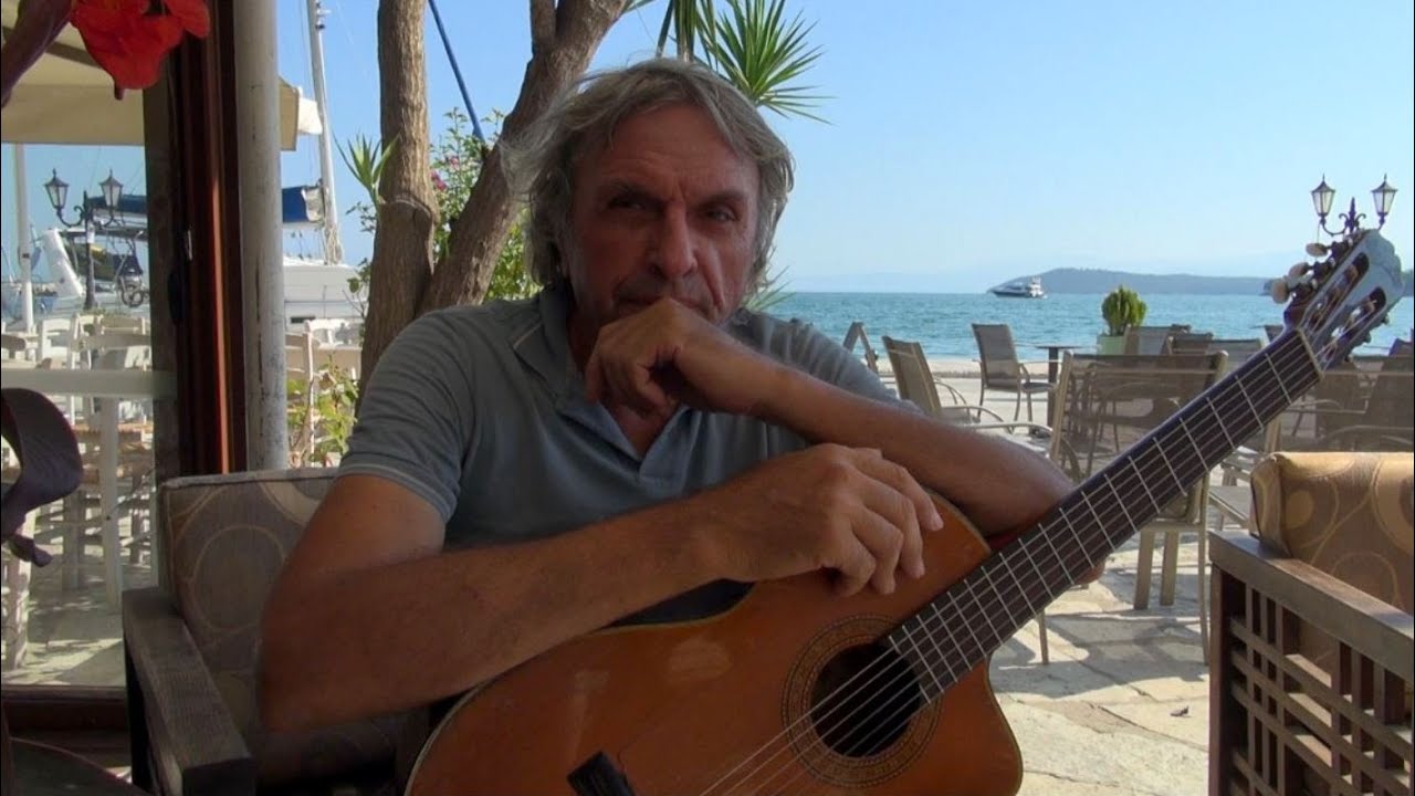 Γιώργος Αραπάκης Μουσικός και Τραγουδοποιός 