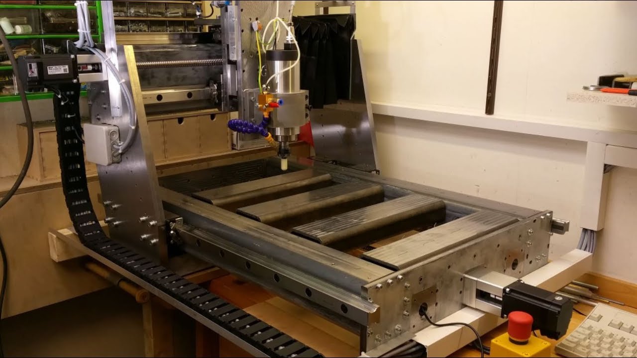 Schon wieder eine Vorstellung? Meine neue CNC Fräse aus Stahl!