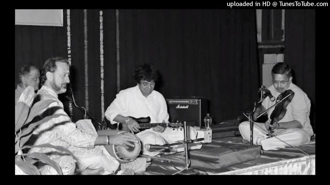 Mandolin U. Shrinivas - Chinnanjiru Kiliye Kannamma