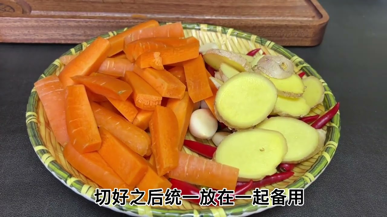 没有老盐水也能做出正宗酸包菜，酸酸脆脆颜色金黄，怎么吃都好吃#抖音美食创作人#泡菜#河南美好推荐官#包菜#酸菜