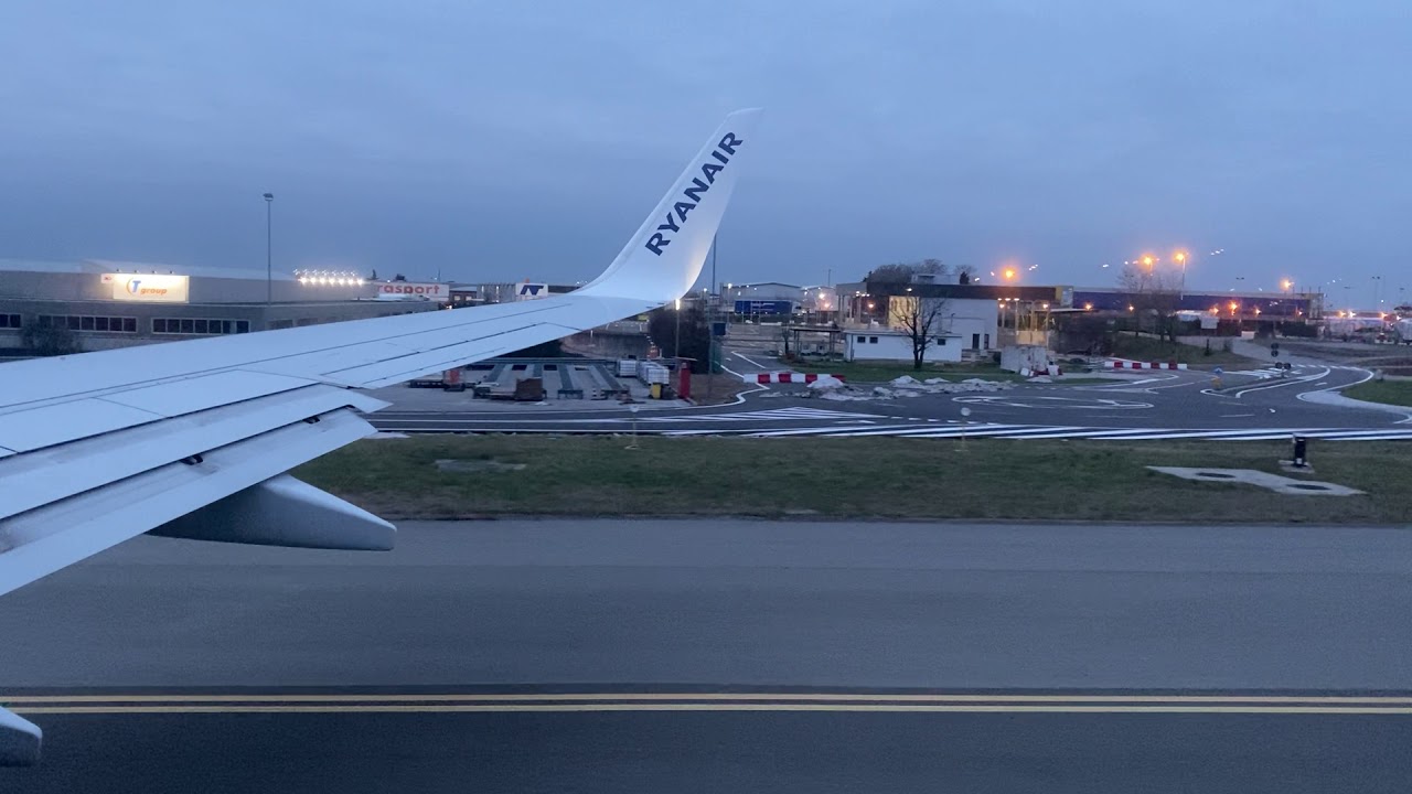 Decollo RYANAIR Milano Bergamo Il Caravaggio Orio al Serio International Airport
