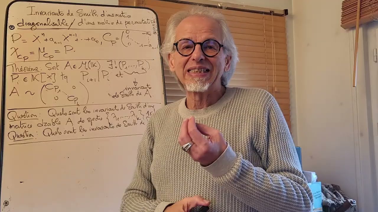 Invariants de Smith des matrices diagonalisables et matrices de permutation