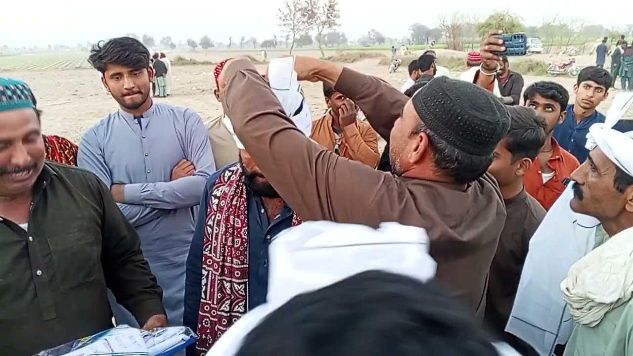 میلا میلسی انعام تقسیم 