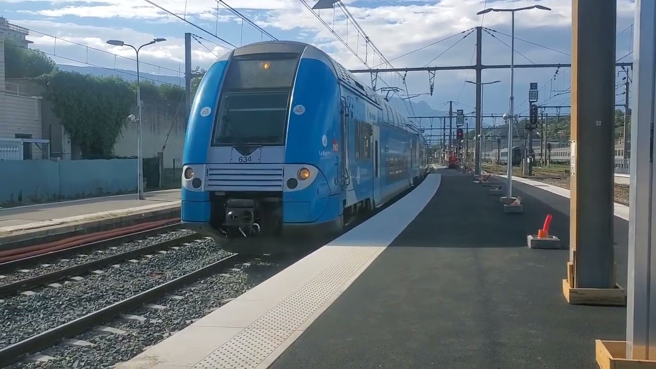 Compilation de trains à Chambéry Challes les Eaux (TGV FRET TER)