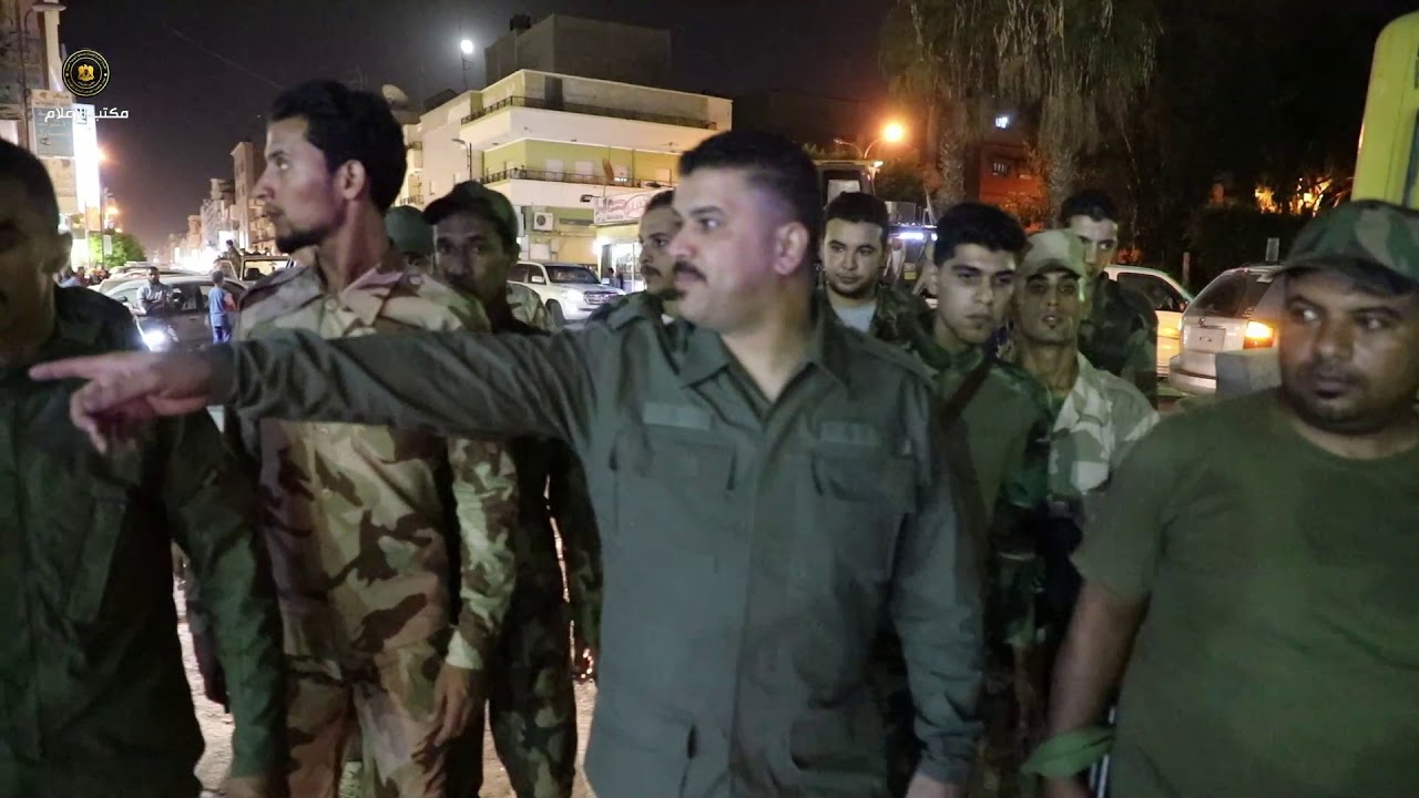 حملة إزالة المباني العشوائية بشارع الوحدة العربية 
